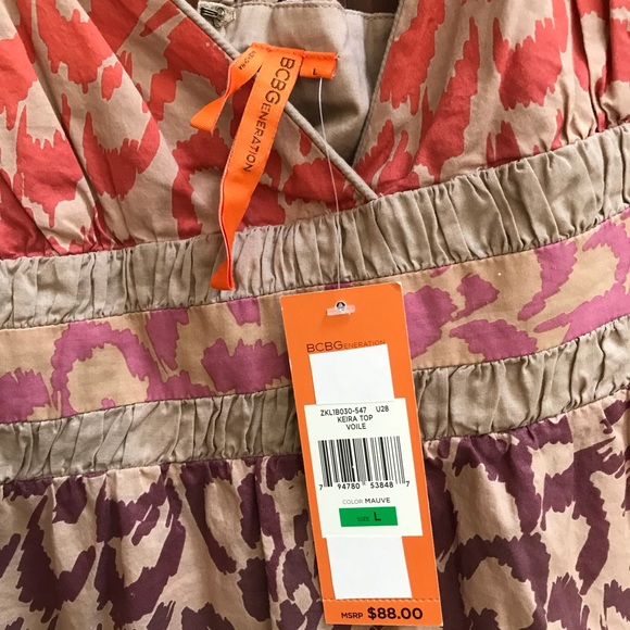 ❌SOLD❌ NWT BCBGeneration top - Picture 5 of 8